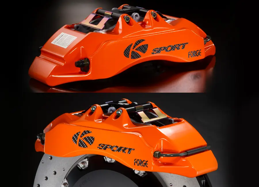 Přední brzdový kit K-Sport pro Nissan 370ZX (Z34), r.v. od 2009, 6pístkové brzdiče, velikost kotoučů: plovoucí 330X32 mm Poslední Šance